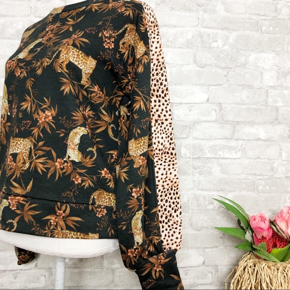 NWOT GENERATION LOVE Leopard Floral Animal Graphic Novelty Print Sweater Small - Picture 8 of 12